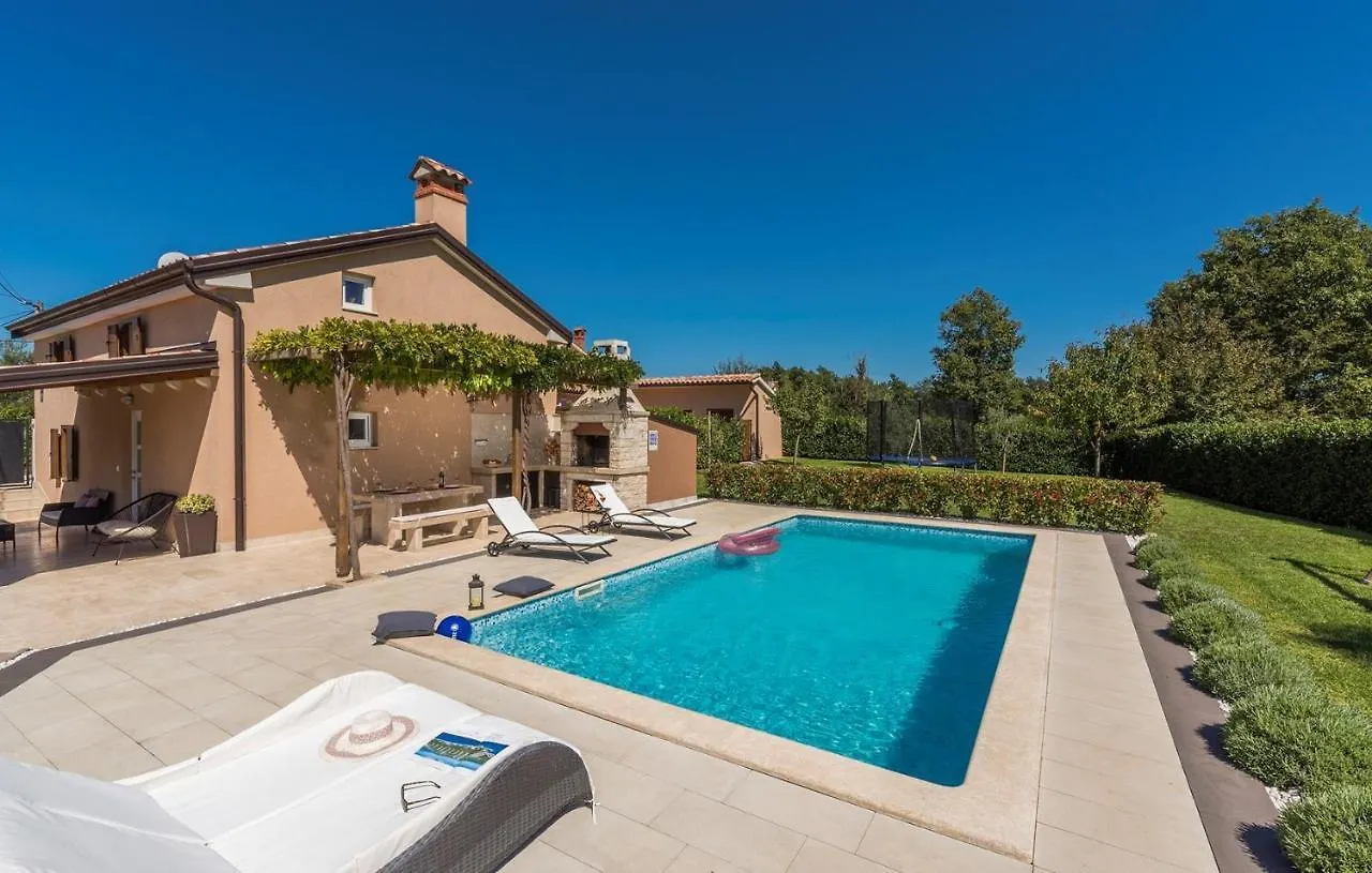 Villa Lana Near Labin Nedescina Croatia