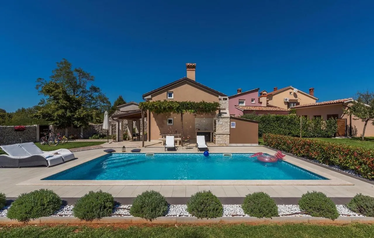 Villa Lana Near Labin Nedescina