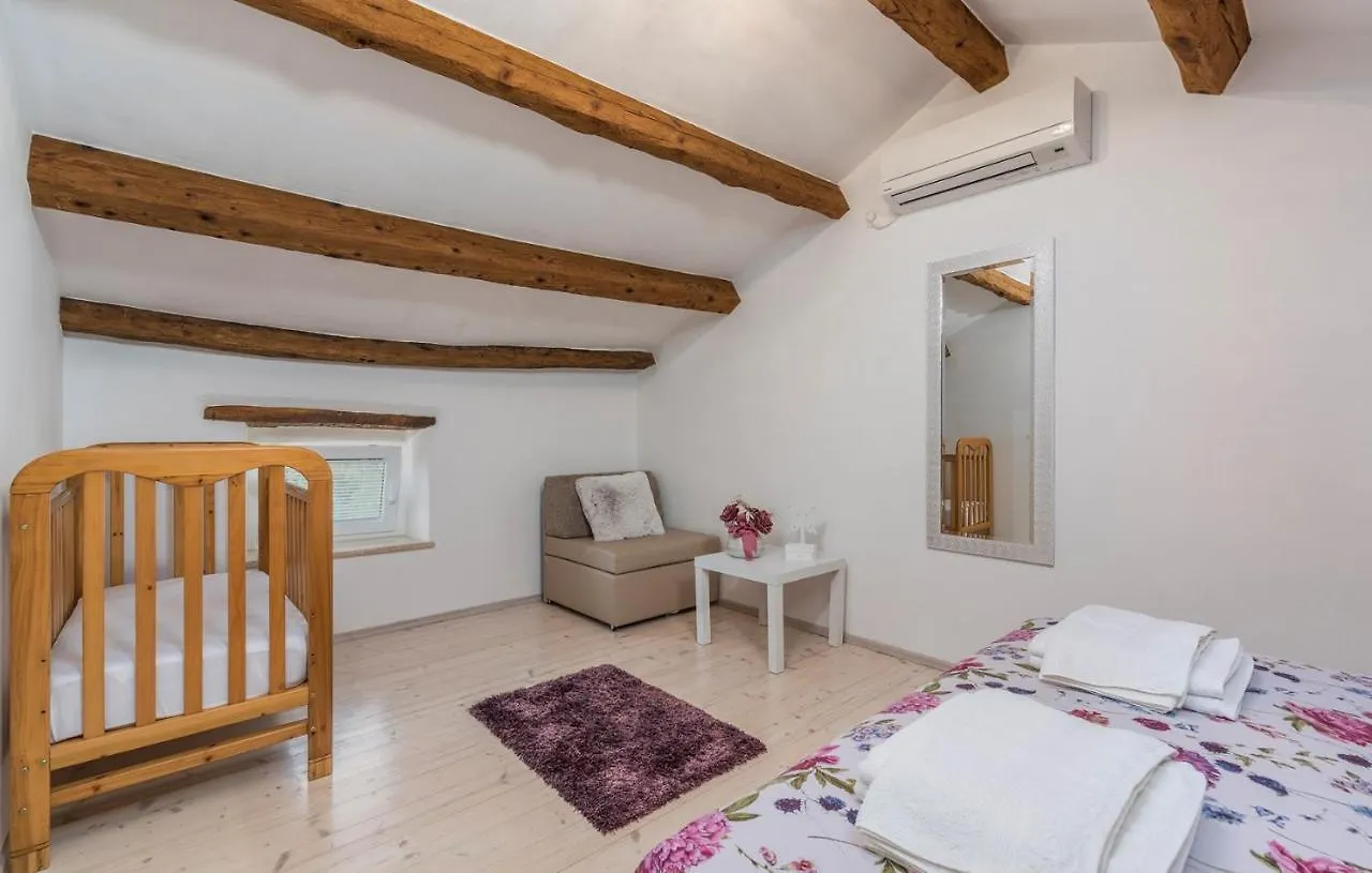 Villa Lana Near Labin Nedescina 0*,  Croatia