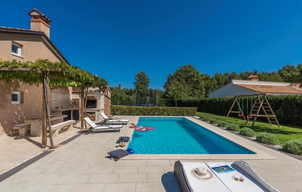 Villa Lana Near Labin Nedescina