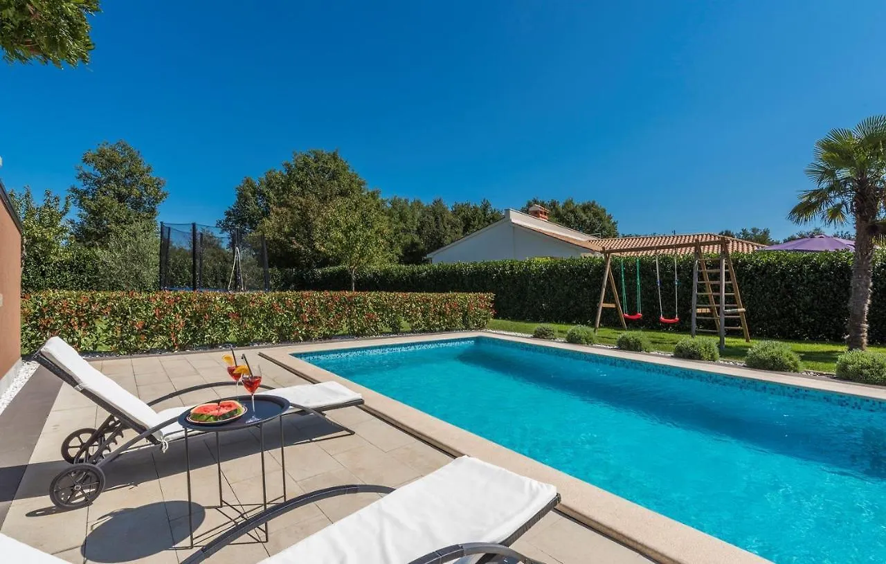 Villa Lana Near Labin Nedescina